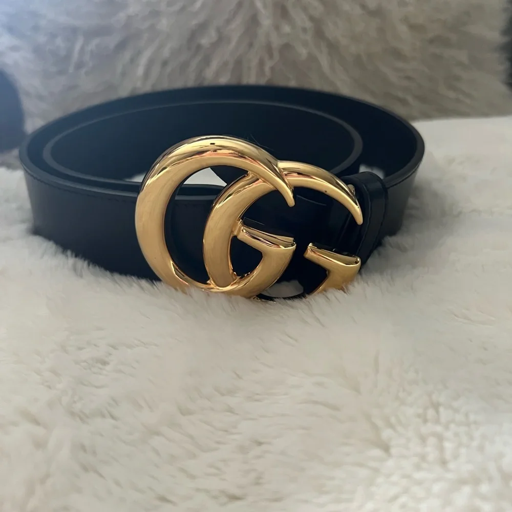 GG Marmont Leather Belt with Shiny Buckle - Picture 2 of 8
